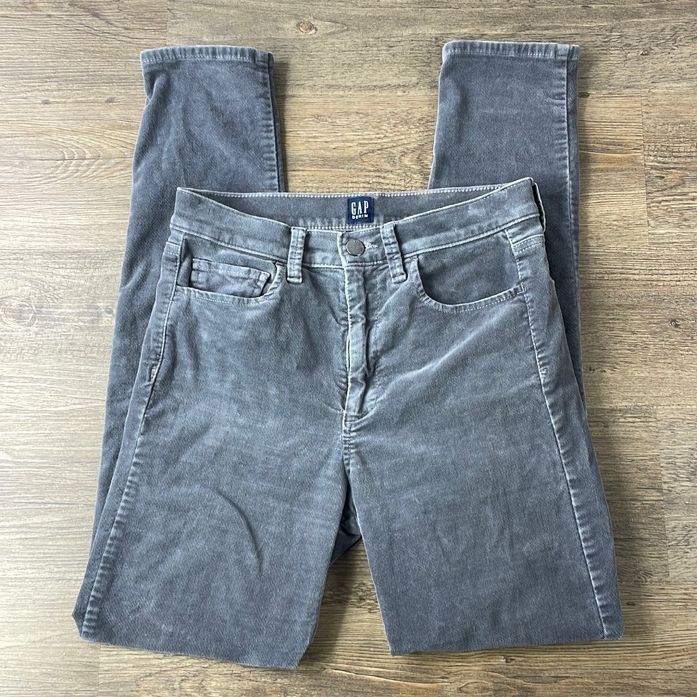 GAP Women’s High Rise Grey Velvet True Skinny Pants, size 26